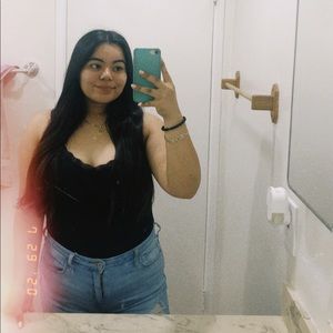 Meet your Posher, Angela